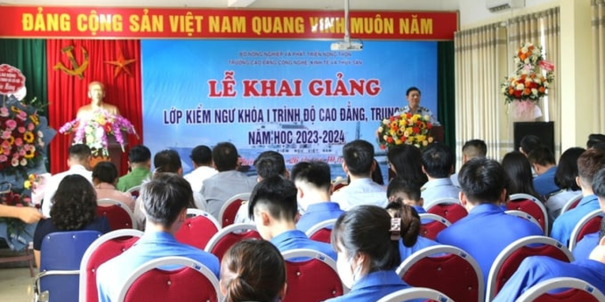 Khai giảng lớp kiểm ngư chính quy đầu tiên ở Việt Nam