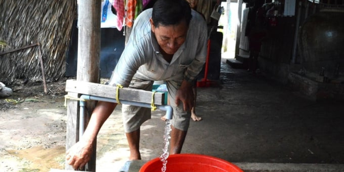 Trữ ngầm nước mưa giúp dân đảo Hòn Ngang vượt hạn