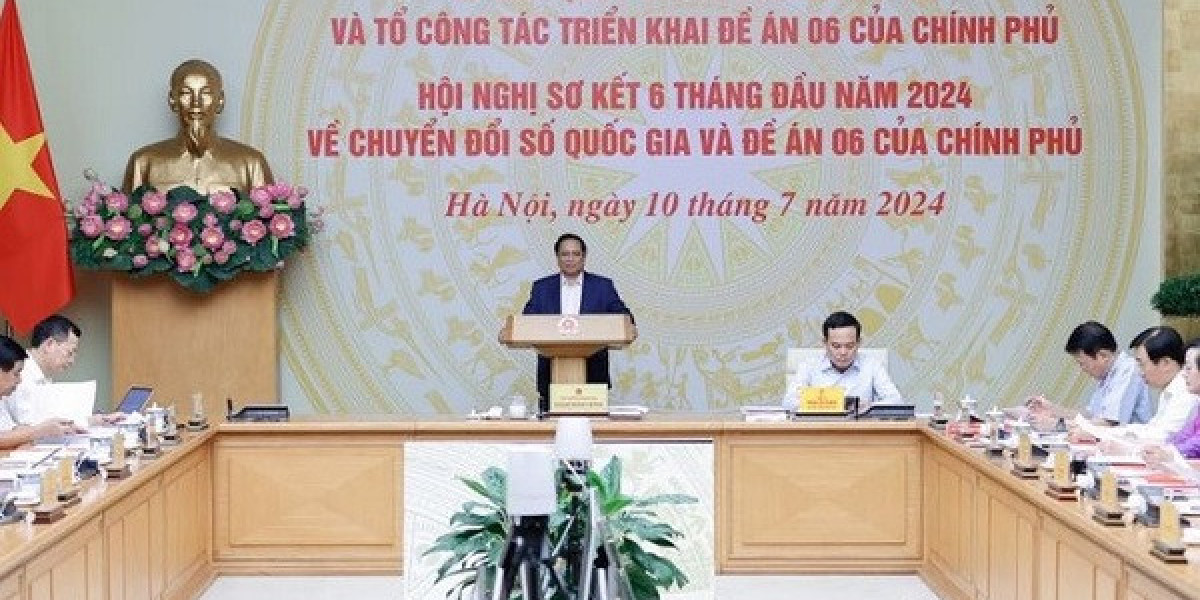 Thủ tướng Phạm Minh Chính chủ trì Phiên họp thứ 9 Ủy ban Quốc gia về chuyển đổi số